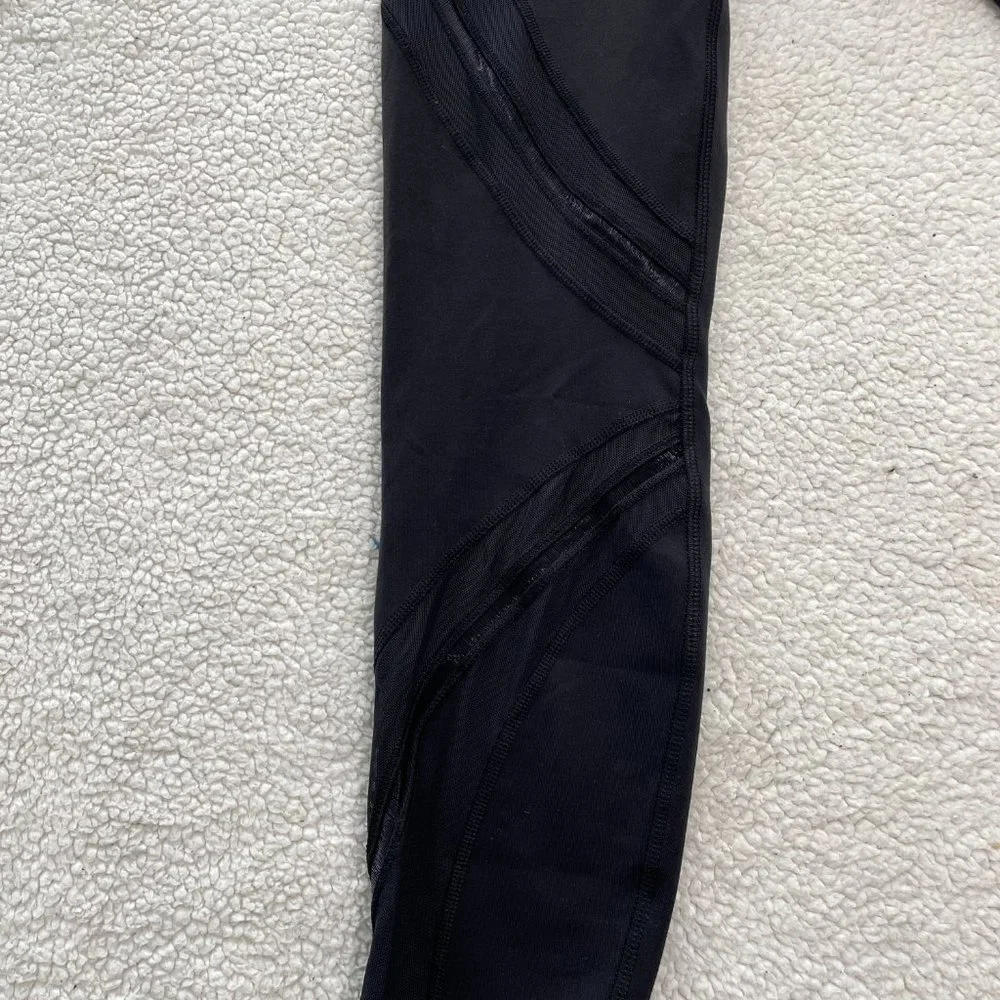 lululemon WunderUnders with Mesh Detail - Picture 2 of 4